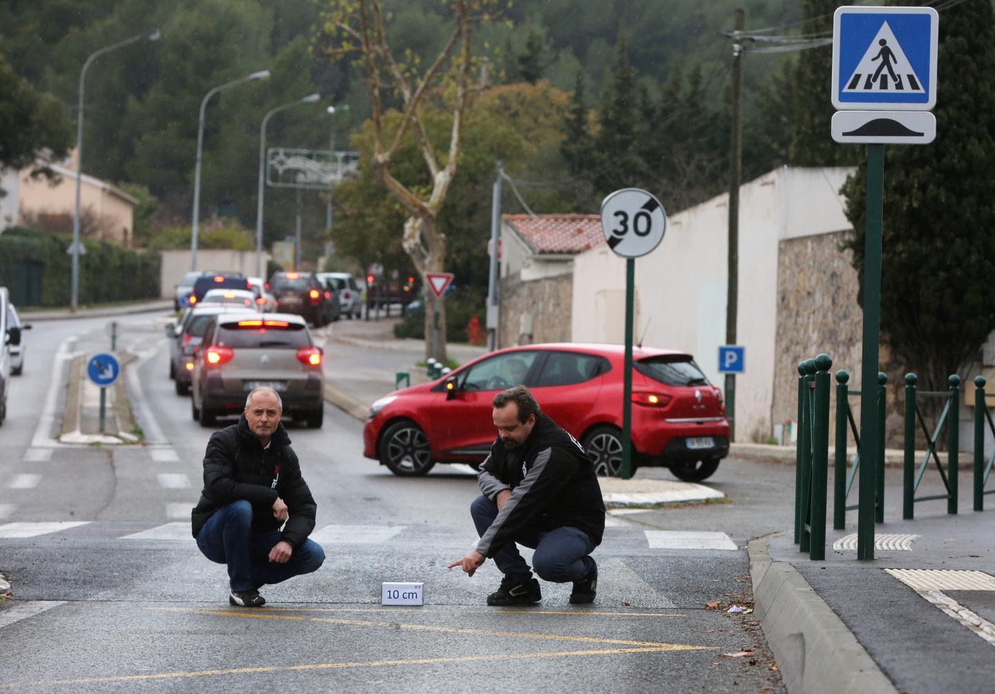 Thierry Modolo (à gauche), ici en compagnie du coordinateur de la Fédération française des motards en colère José Loubry, s'est fait connaître pour sa croisade contre les ralentisseurs. 